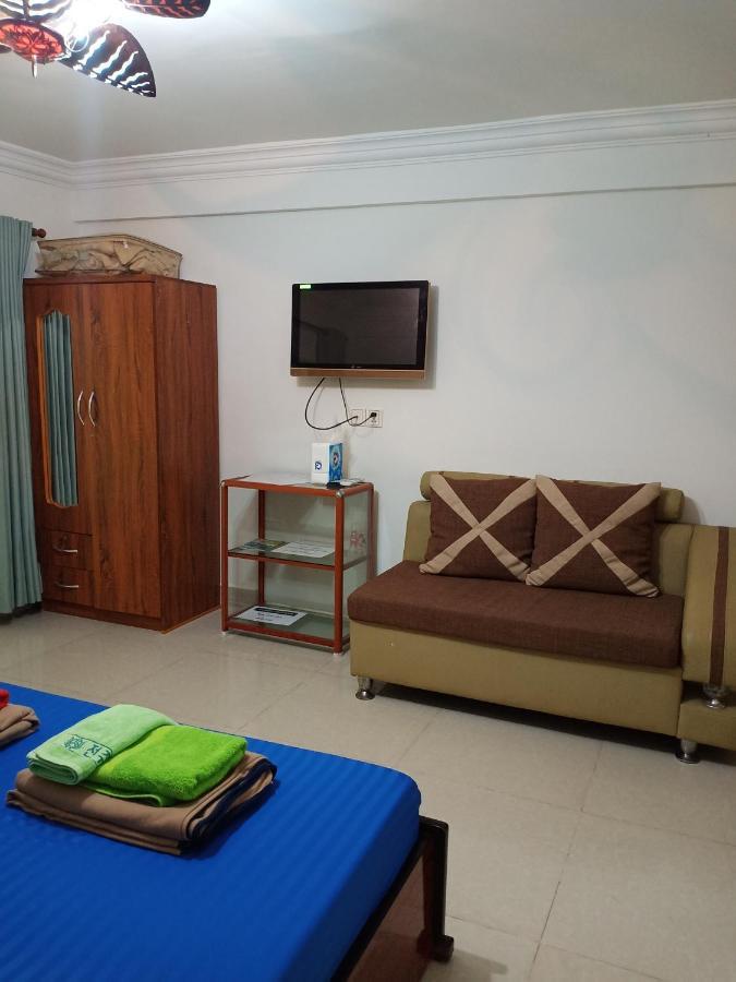Le Barang Steakhouse & Guesthouse Sihanoukville Buitenkant foto